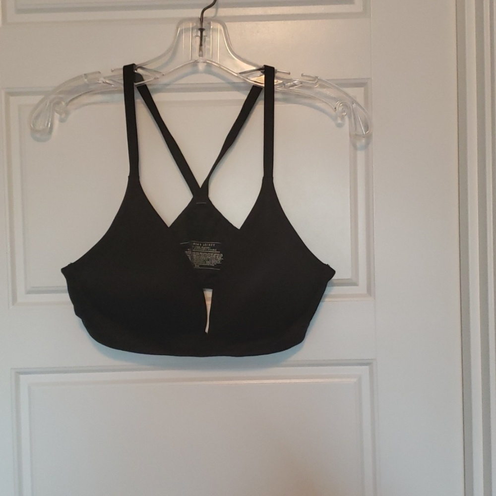 Gently worn Victoria's secret plunge bra